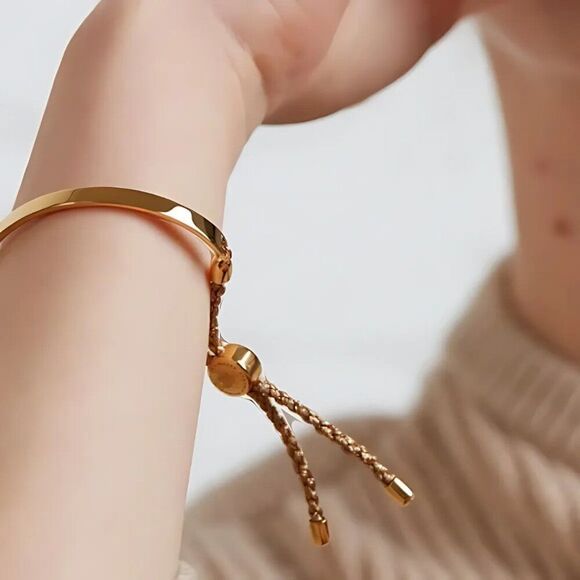 EUC Monica Vinader Fiji Friendship Gold Vermeil Bracelet – Iconic Everyday Luxe - Picture 2 of 10